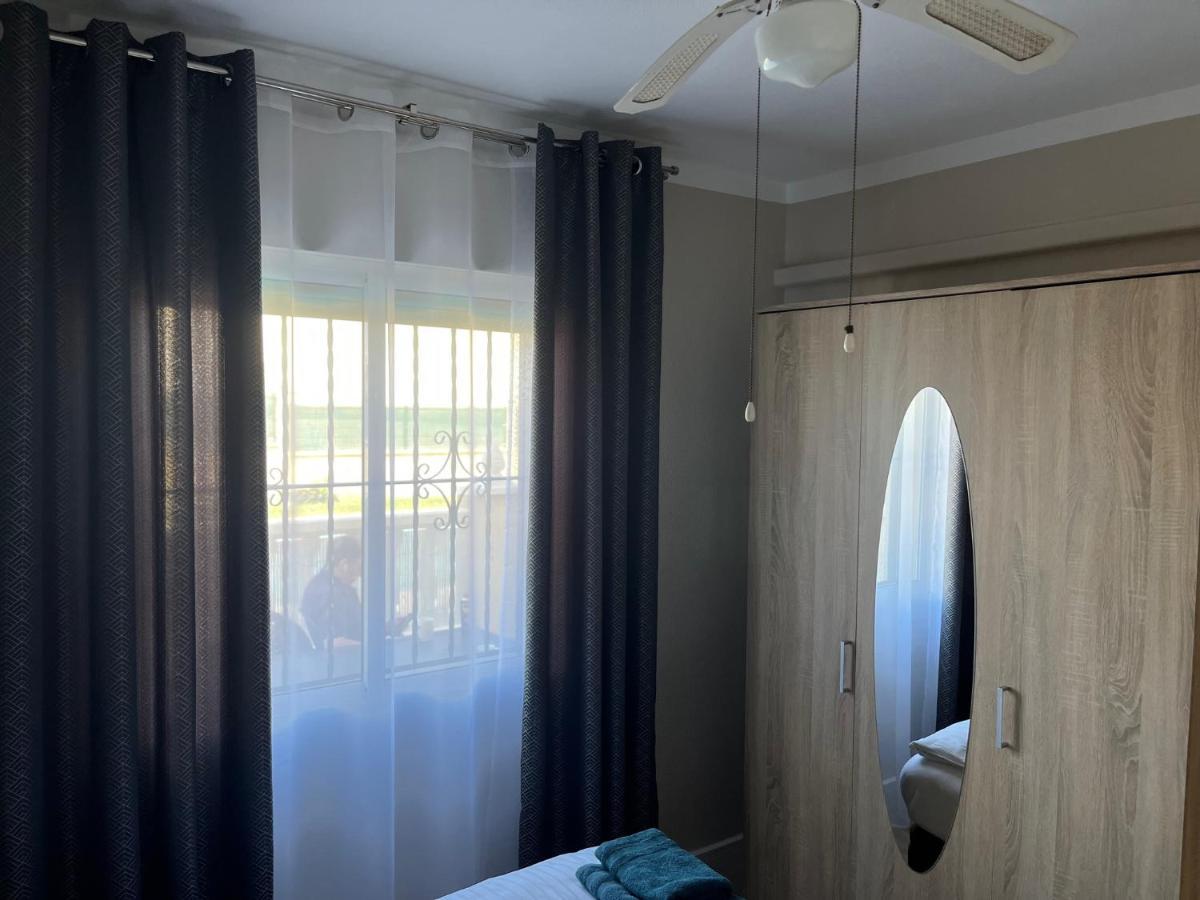 Appartement Villa-Celine Torrevieja Exterior photo